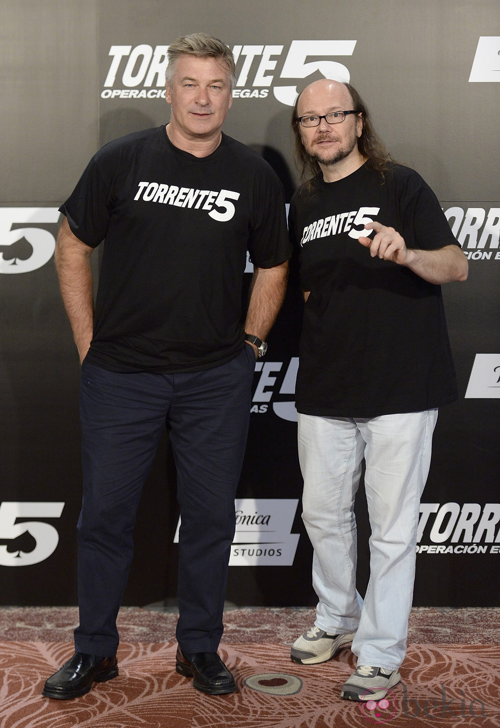 Alec Baldwin y Santiago Segura en el estreno de 'Torrente 5: Operación Eurovegas' en Madrid