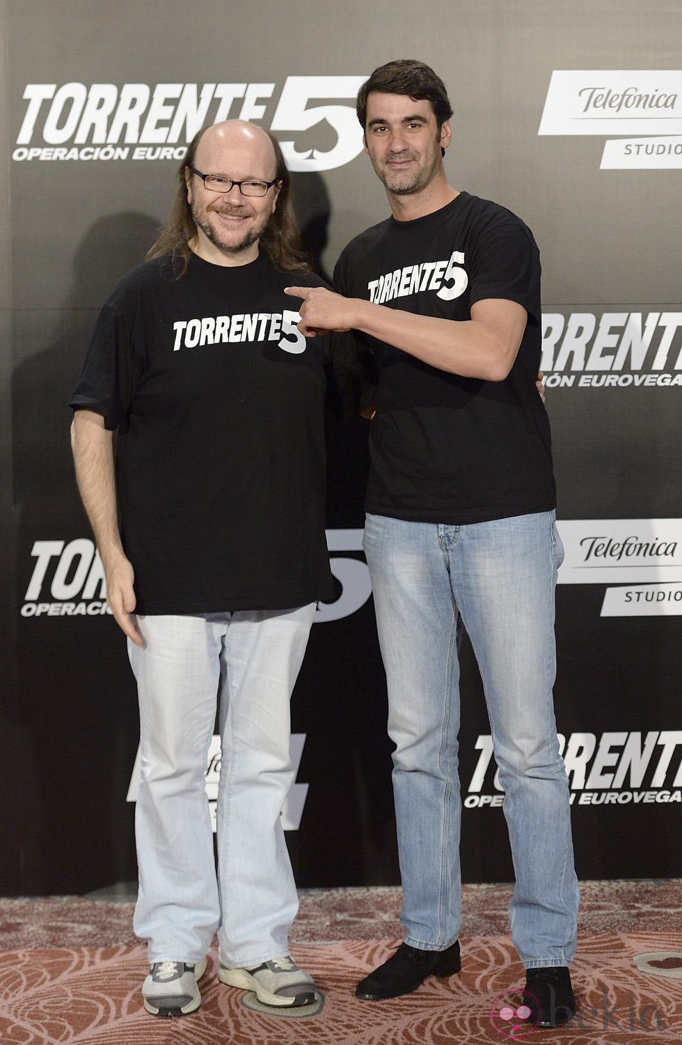 Jesulín de Ubrique y Santiago Segura en el estreno de 'Torrente 5: Operación Eurovegas' en Madrid