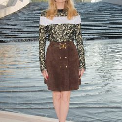 Haley Bennett en el desfile de Louis Vuitton en la Semana de la Moda de París primavera/verano 2015