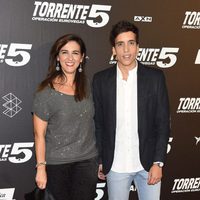 Llum Barrera y Xuso Jones en el estreno de 'Torrente 5: Operación Eurovegas'