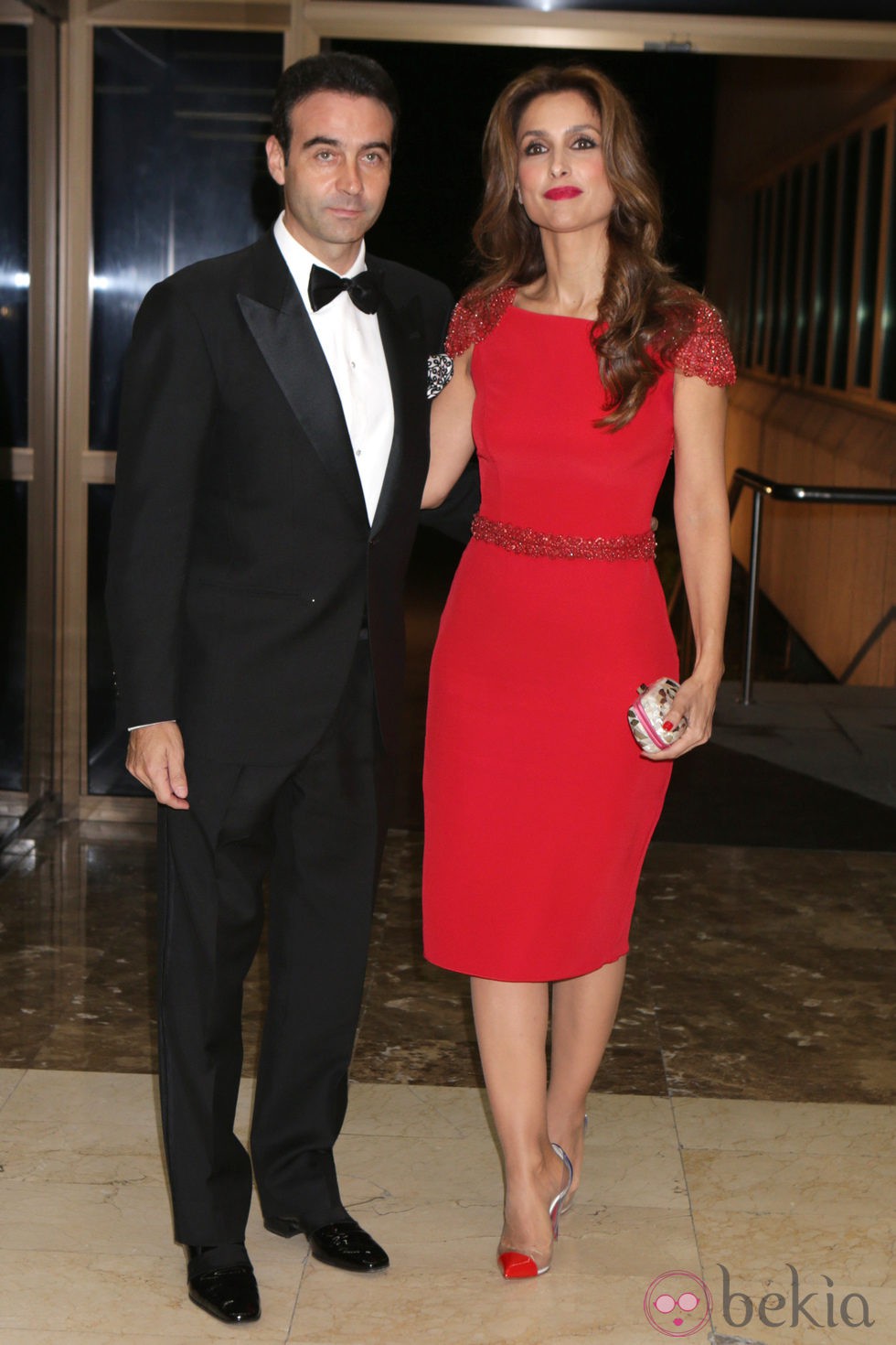 Enrique Ponce y Paloma Cuevas en los Premios Mariano de Cavia 2014