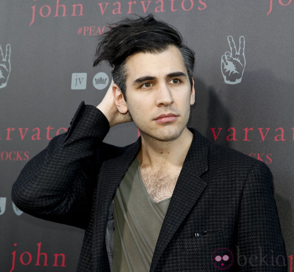 Nick Simmons en el Día de la Paz en West Hollywood