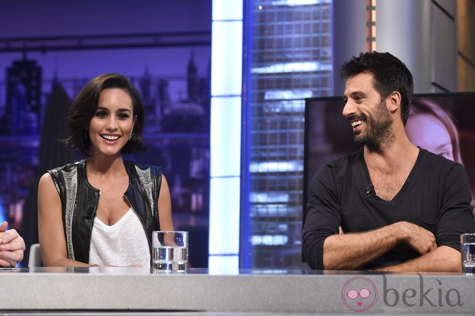 Megan Montaner y Hugo Silva en 'El Hormiguero'