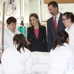 Los Reyes Felipe y Letizia en la apertura del Curso de Formación Profesional 2014/2015