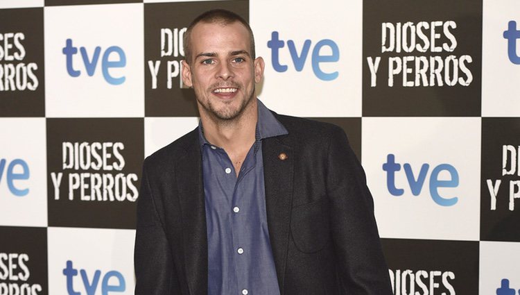 Álex Casademunt en el estreno de 'Dioses y Perros'