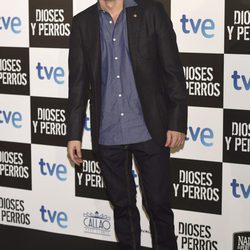 Álex Casademunt en el estreno de 'Dioses y Perros'