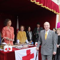 Los Reyes Juan Carlos y Sofía en el Día de la Banderita 2014