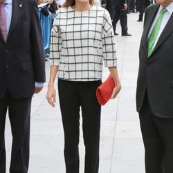 La Reina Letizia en su primer Día de la Banderita como Reina de España