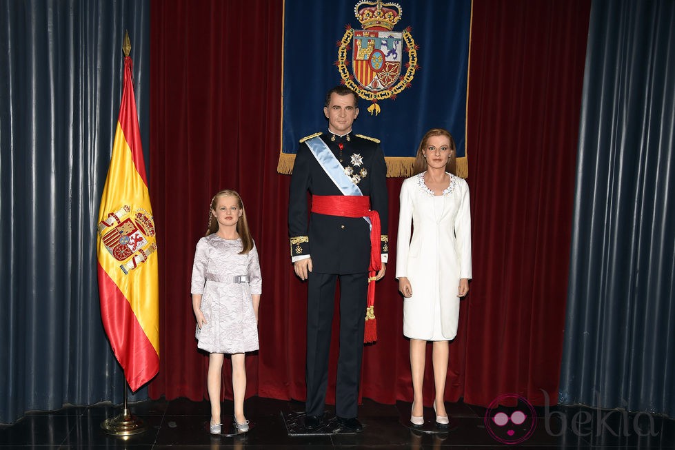 Figuras de cera de los Reyes Felipe y Letizia y de la Princesa Leonor