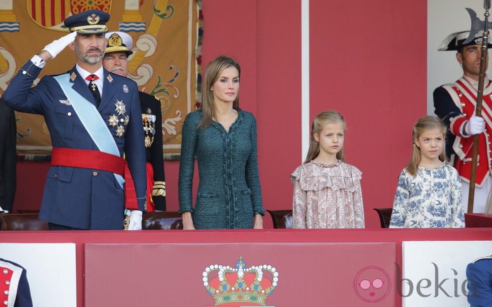 Los Reyes Felipe y Letizia, la Princesa Leonor y la Infanta Sofía en el Día de la Hispanidad 2014