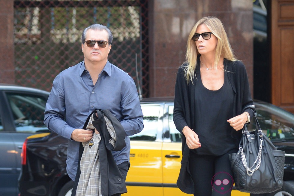 Ramón García y Patricia Cerezo en el funeral del padre de Lydia Bosch