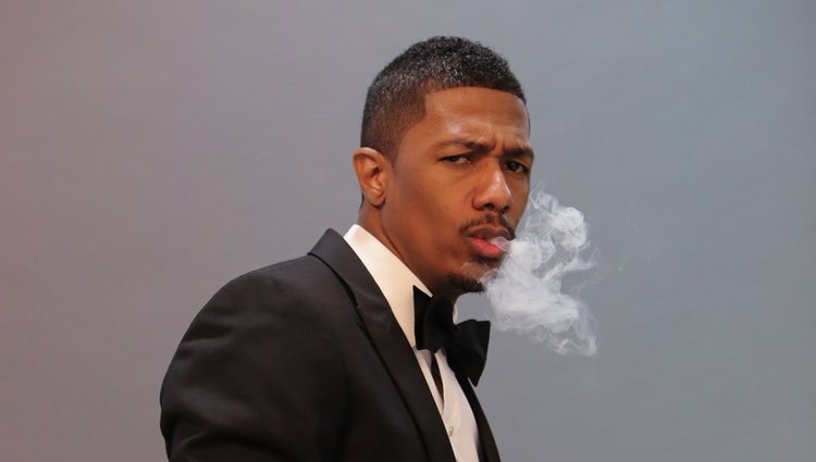 Nick Cannon posa en los Siren Studios de Hollywood