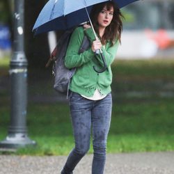 Dakota Johnson graba nuevas escenas de 'Cincuenta sombras de Grey'