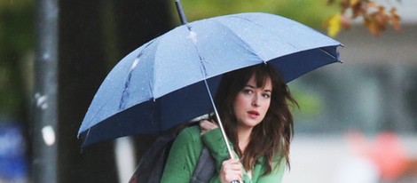 Dakota Johnson graba nuevas escenas de 'Cincuenta sombras de Grey'