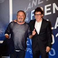 Karlos Arguiñano y Manel Fuentes en la entrega del Premio Planeta 2014