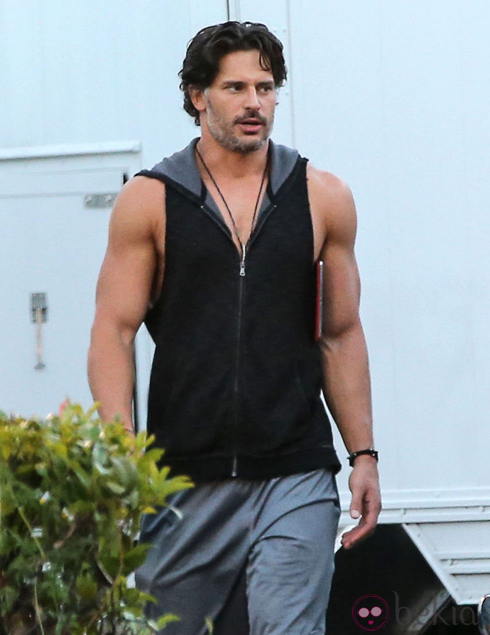 Joe Manganiello luce músculos en el rodaje de 'Magic Mike XXL'