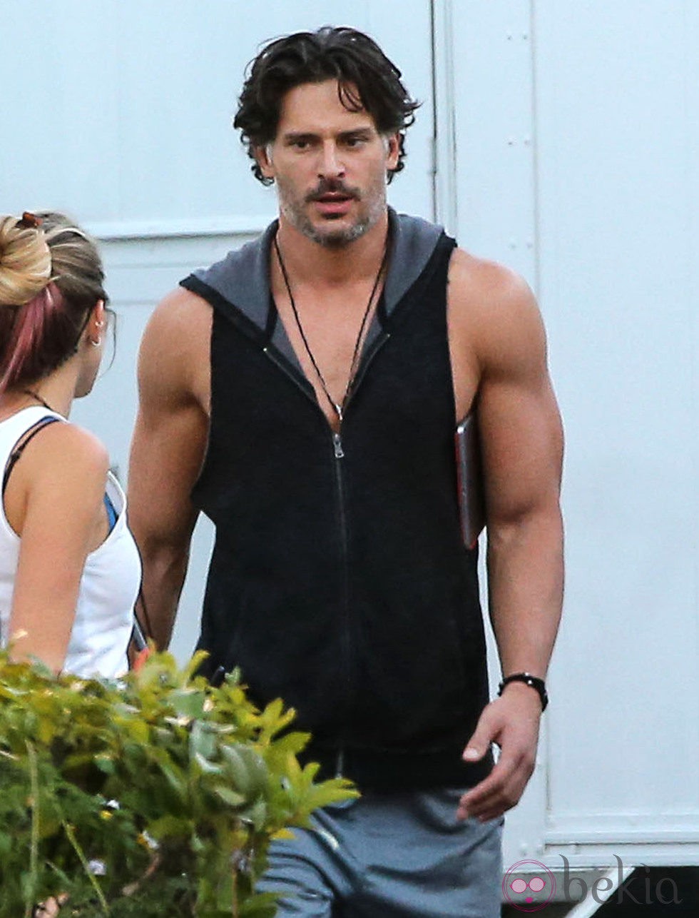 Joe Manganiello presume de brazos en el rodaje de 'Magic MIke XXL'