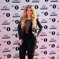 Ella Henderson en los Teen Awards 2014