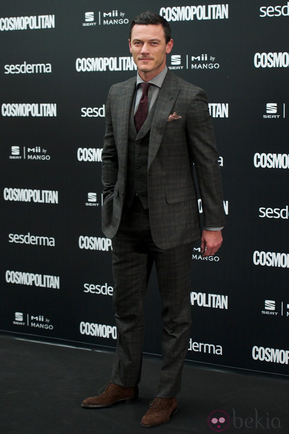 Luke Evans en la entrega de los Cosmopolitan Fun Fearless Awards 2014