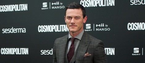 Luke Evans en la entrega de los Cosmopolitan Fun Fearless Awards 2014