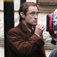 Jude Law en el rodaje de 'Genius'