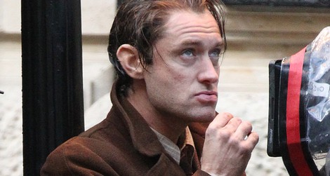 Jude Law en el rodaje de 'Genius'