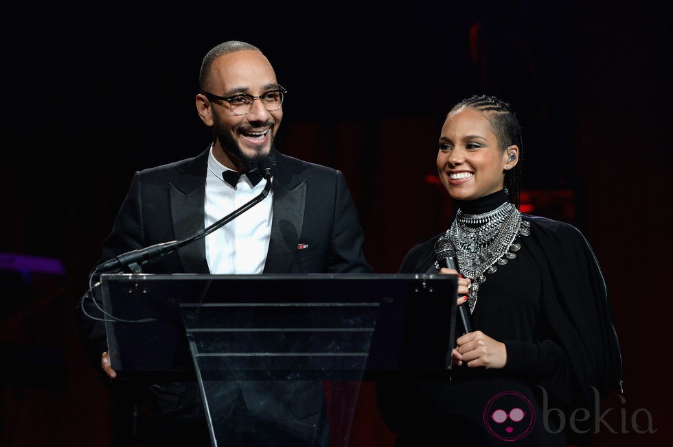 Alicia Keys y Swizz Beatz en la gala benéfica de Gabrielle's Angel Foundation