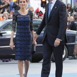 Los Reyes Felipe y Letizia a su llegada a la entrega de los Premios Príncipe de Asturias 2014