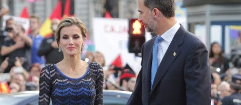 Los Reyes Felipe y Letizia a su llegada a la entrega de los Premios Príncipe de Asturias 2014