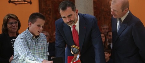 El Rey Felipe recibe por primera vez a los ganadores del concurso '¿Qué es un Rey para ti?'