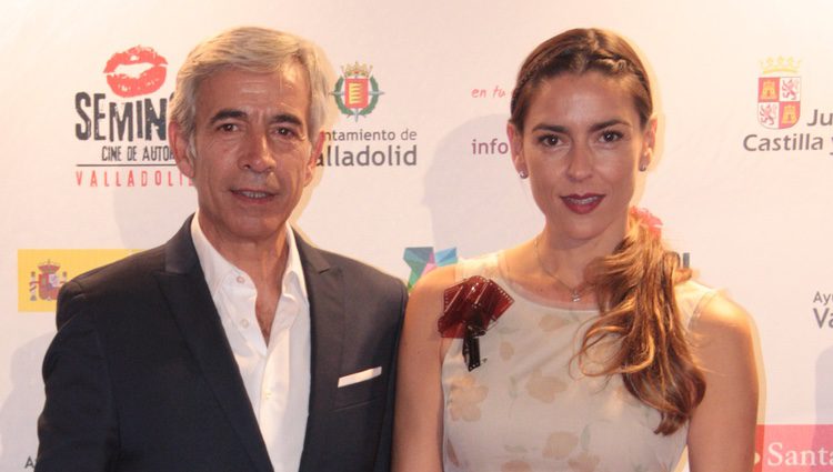 Imanol Arias e Irene Meritxell en la clausura de la Seminci 2014