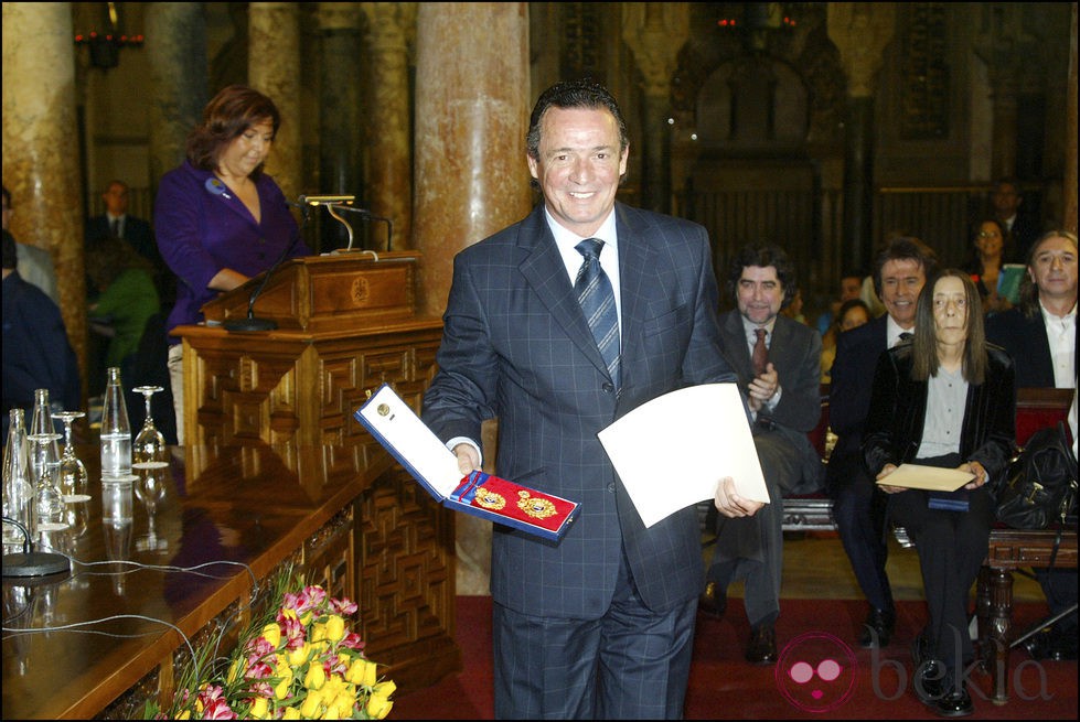 José María Manzanares recibe la Medalla de Oro de las Bellas Artes 2006