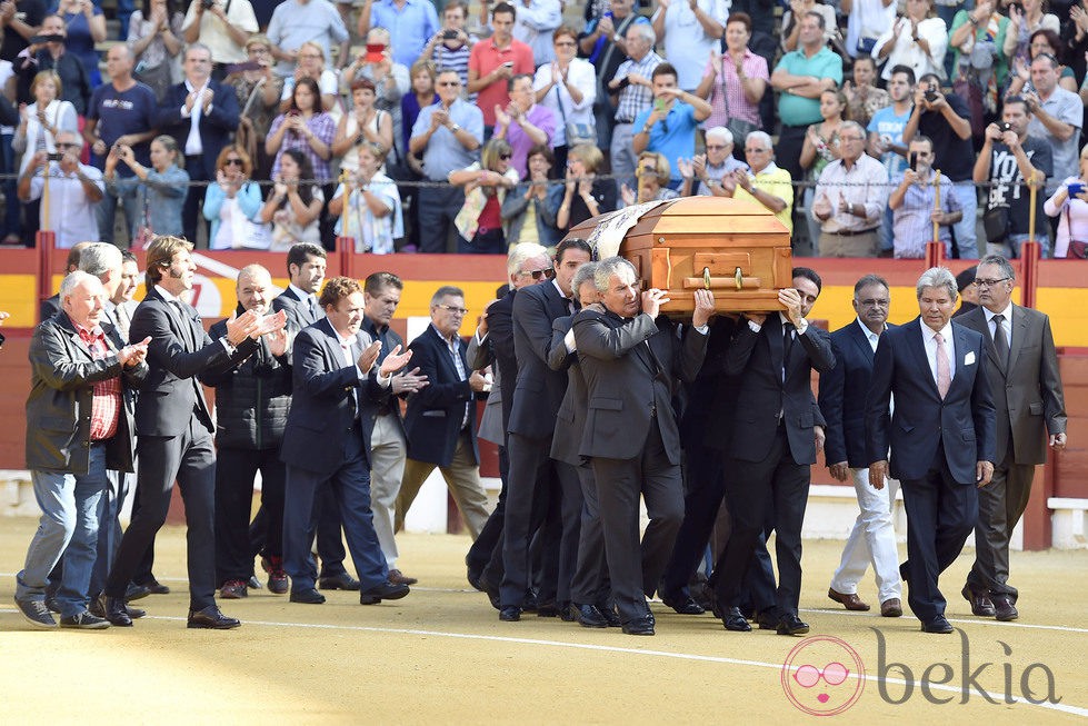 Despedida de Alicante a José María Mananzares padre