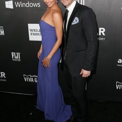 Renee Puente y Mathew Morrison en la 'AmfAR Inspiration Gala' 2014 en Hollywood