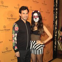 Antonio de la Rúa y Daniela Ramos en la Yelloween Party 2014