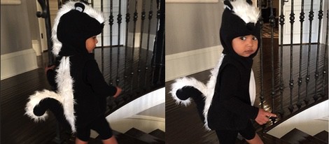 North West disfrazada de mofeta en Halloween 2014