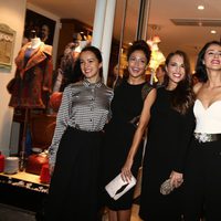 Verónica Sánchez, Patricia Pérez, Paula Echevarría y Mónica Estarreado en la inauguración de Dolores Promesas en París