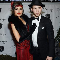 Nick Jonas y Olivia Culpo, años 20 en Halloween 2014