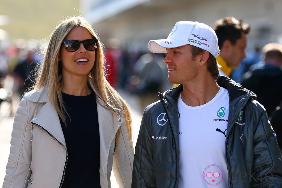 Nico Rosberg con su mujer Vivian Sibold en el GP de Estados Unidos 2014