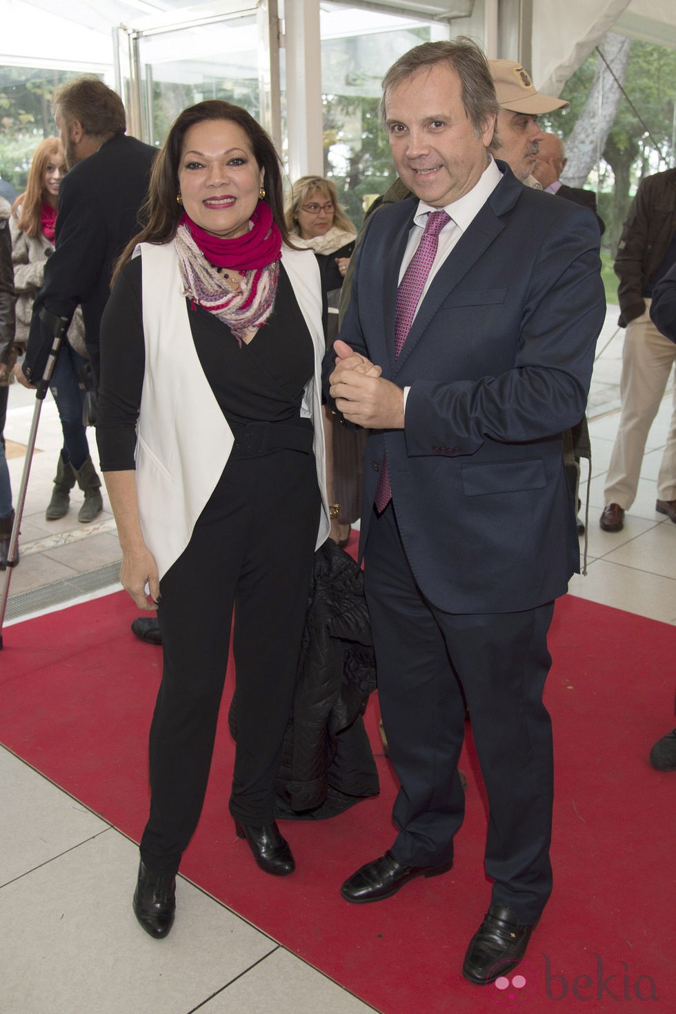 Ángela Carrasco y Antonio Miguel Carmona en un almuerzo en homenaje al Padre Ángel