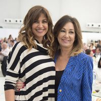 Mariló Montero y Ana Rosa Quintana en un almuerzo en homenaje al Padre Ángel