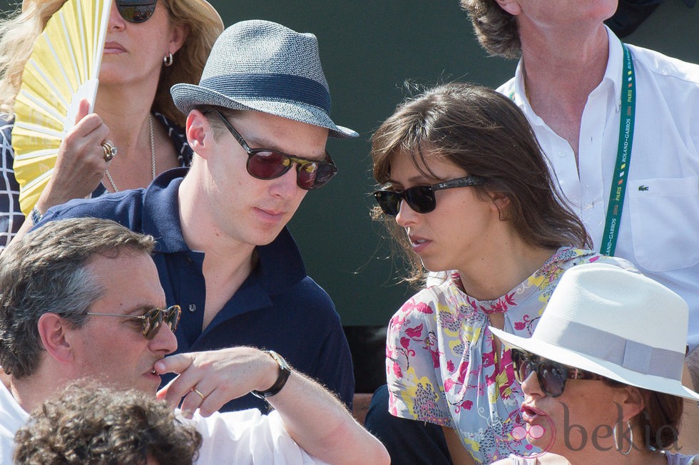 Benedict Cumberbatch y Sophie Hunter en Roland Garros 2014