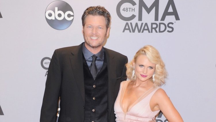 Miranda Lambert y Blake Shelton en la entrega de los premios CMA Awards 2014