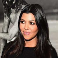 Kourtney Kardashian en la exposición de Brian Bowen Smith