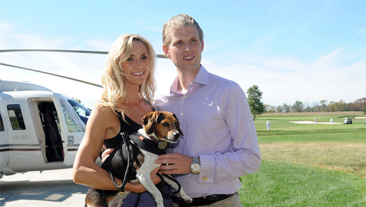 Eric Trump y su mujer Lara Yunaska