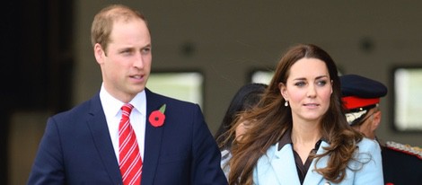 El Príncipe Guillermo y Kate Middleton visitan una refinería en Gales