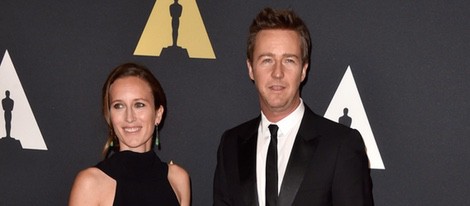 Edward Norton y Shauna Robertson en los 'Premios Governors' 2014