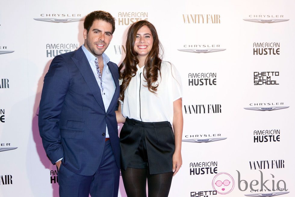 Eli Roth y su mujer Lorenza Izzo en la presentación de la campaña 'American Hustle'