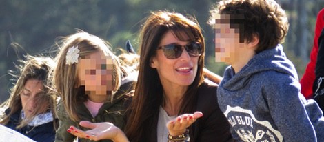 Sonia Ferrer en una competición de hípica en la Costa del Sol con su hija Laura y el hijo de Escassi Álvaro