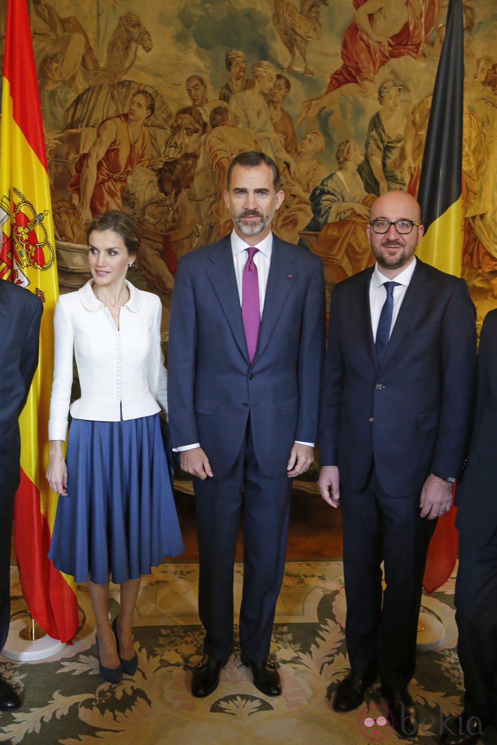 Los Reyes Felipe y Letizia con el Primer Ministro Belga en su primer viaje a Bélgica como Reyes